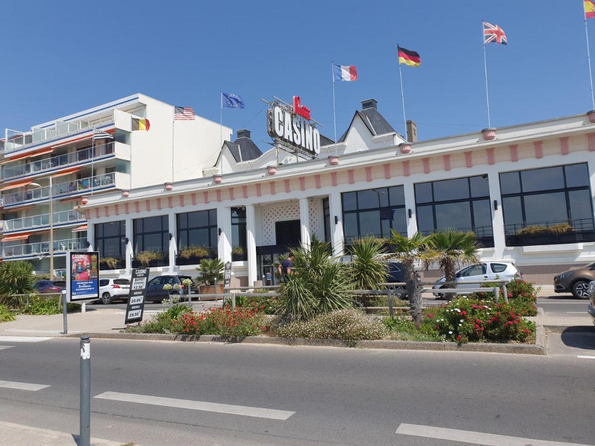 Le Studio Gallieni, Face Mer, Vous Accueille En Ete Comme En Hiver! Порнише Екстериор снимка