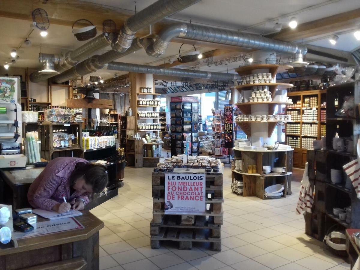 Le Studio Gallieni, Face Mer, Vous Accueille En Ete Comme En Hiver! Порнише Екстериор снимка